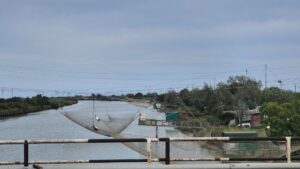 domki rybackie z sieciami