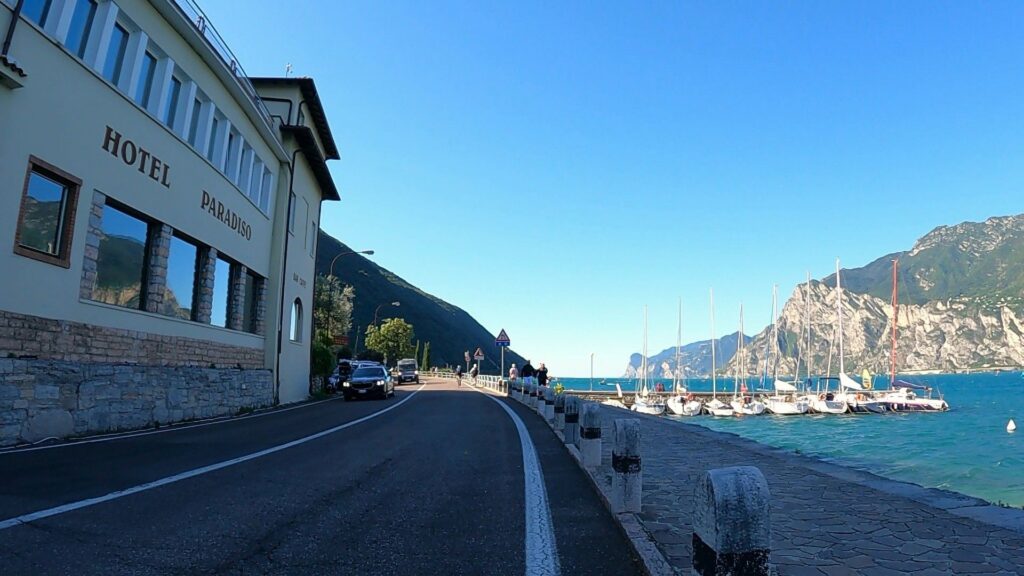 wschodni brzeg jeziora Garda