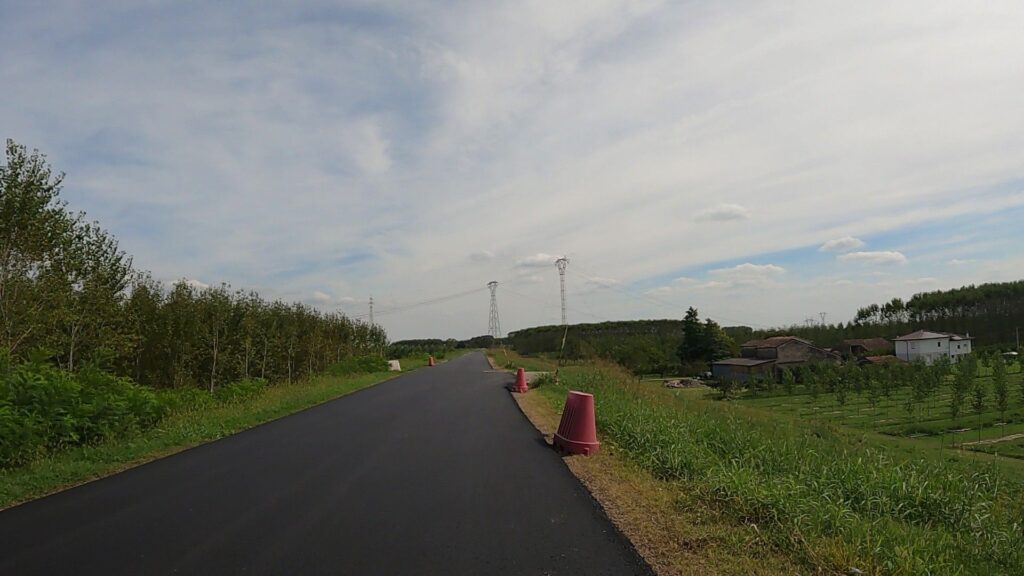 nowa nawierzchnia na szlaku